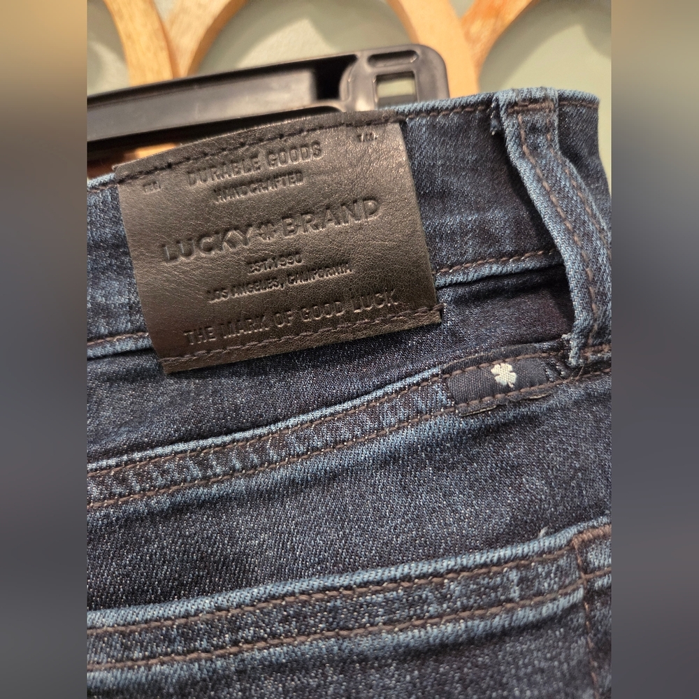 NWT Lucky Brand Women's Lolita Bootcut Jeans - Picture 8 of 8
